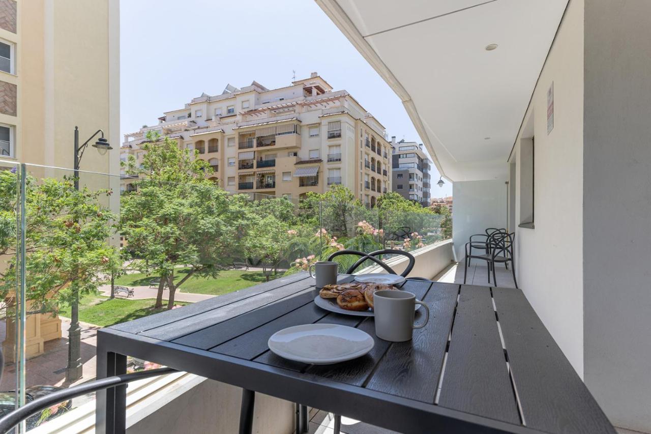 Stylish 2 Bedroom Apartment In Estepona Old Town Exterior foto