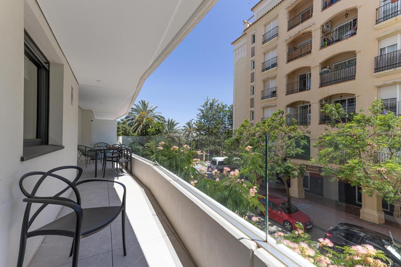 Stylish 2 Bedroom Apartment In Estepona Old Town Exterior foto